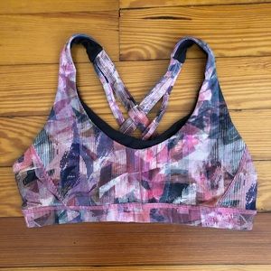 Lululemon stash n’ run bra